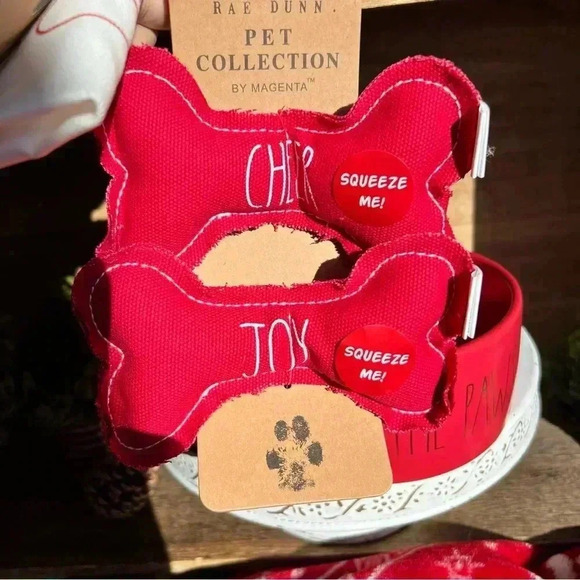 NEW 4 Pc SET - DECK THE PAWS - RED 6" Pet Bowl, Bandana, & 2 squeaky Bone Toys - Picture 8 of 14